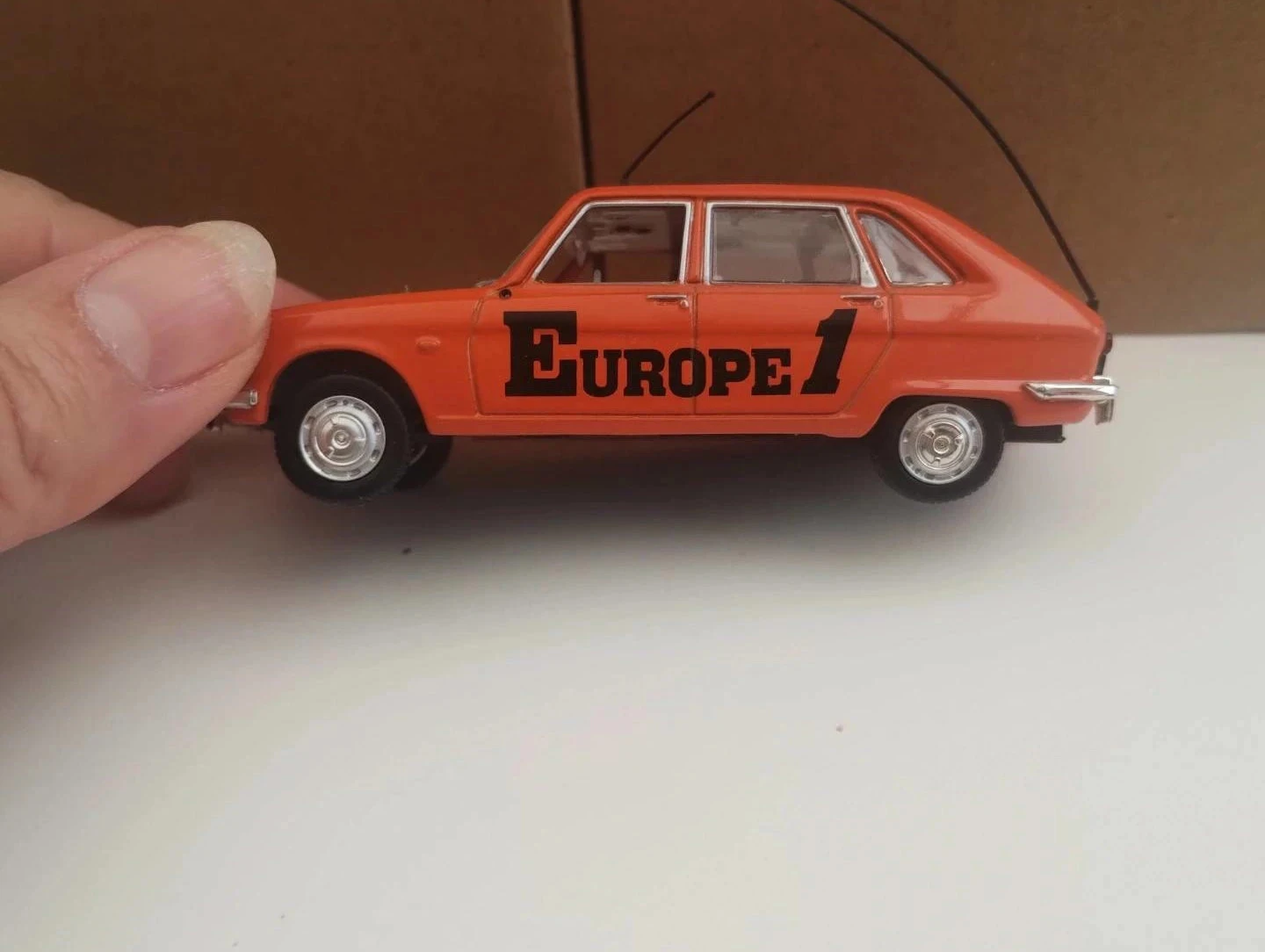Voiture Renault 16, publicitaire tour de France, Europe 1, Norev